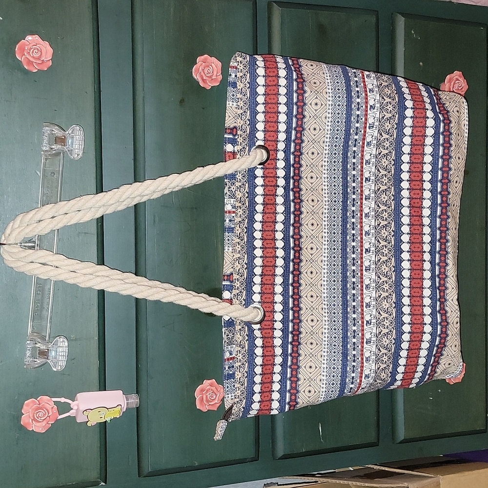 Douguyan Beach Bag